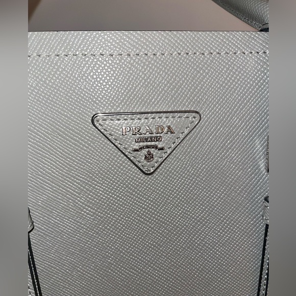 Prada-Saffiano Cuir Large Double Tote Bag with strap - Picture 5 of 15